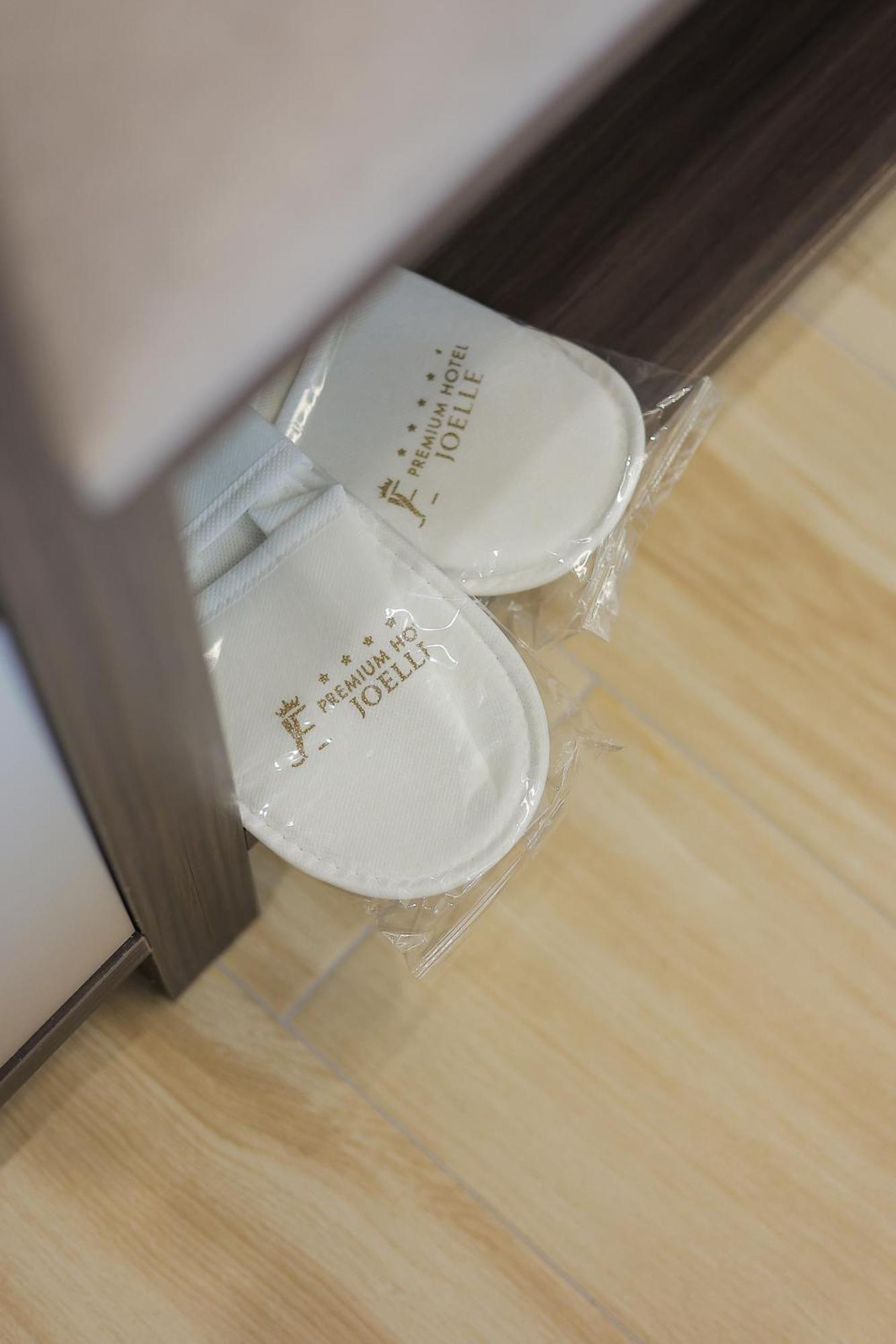 Joelle Premium Hotel ซารานเดอ ภายนอก รูปภาพ
