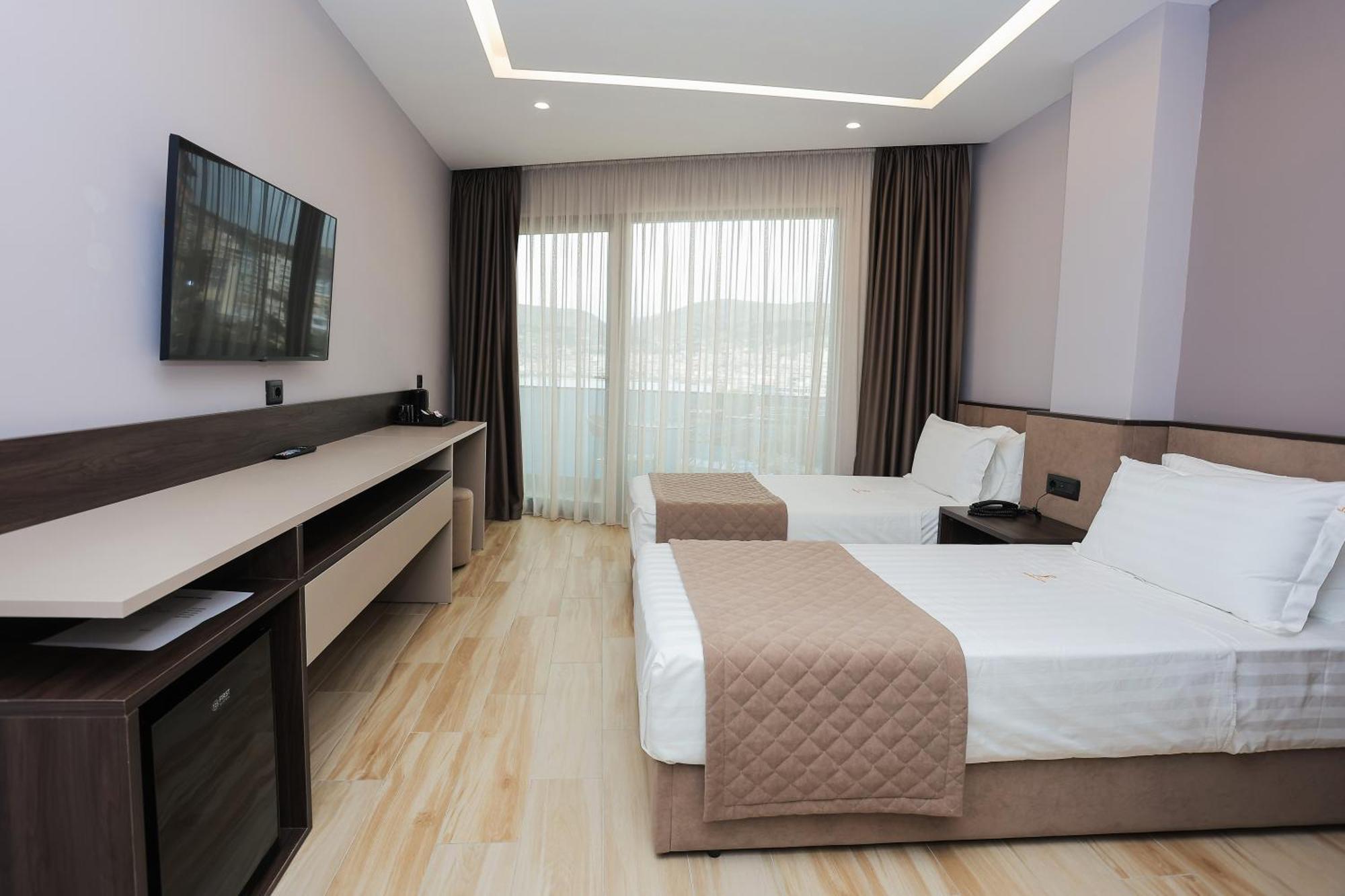 Joelle Premium Hotel ซารานเดอ ภายนอก รูปภาพ